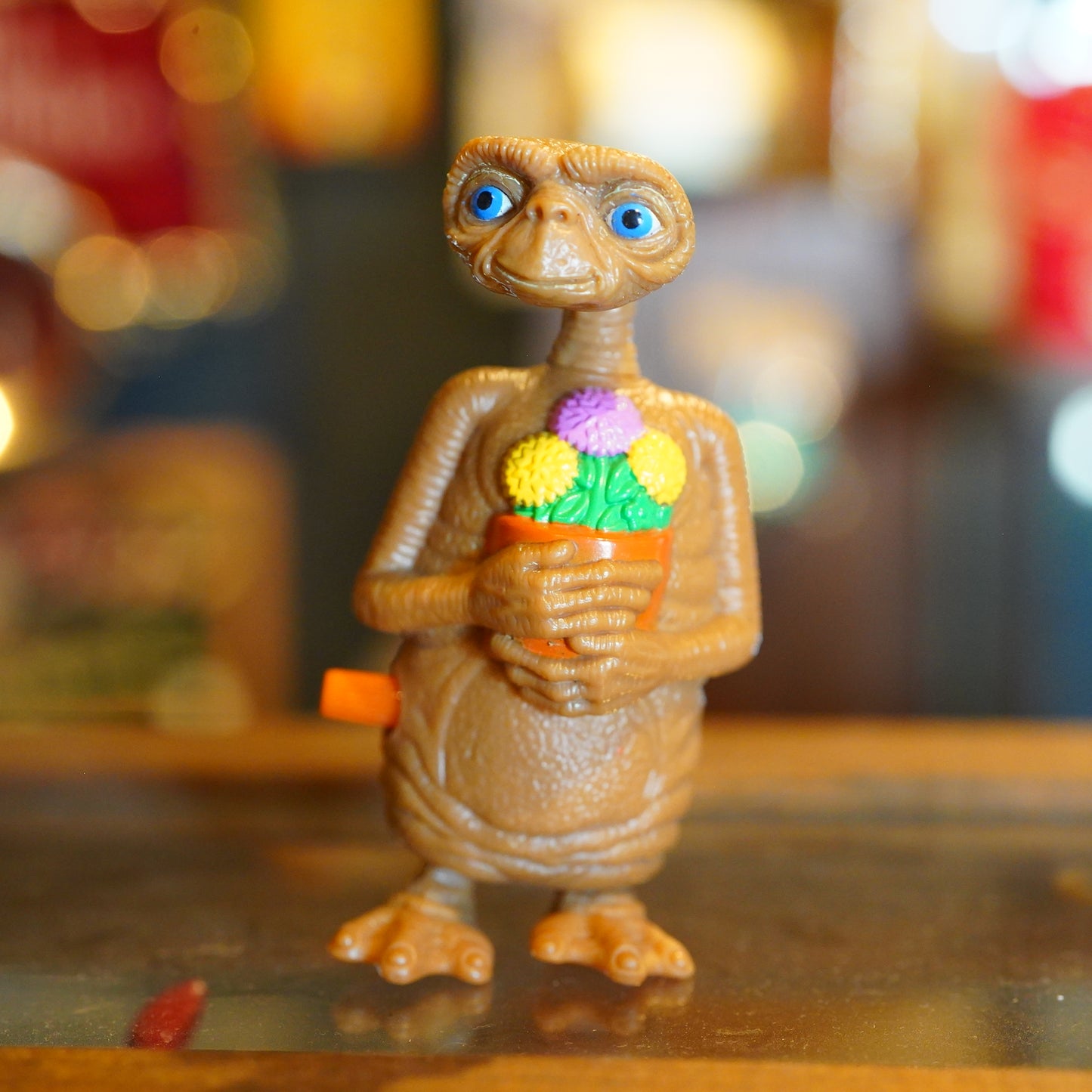 E.T. トコトコ人形