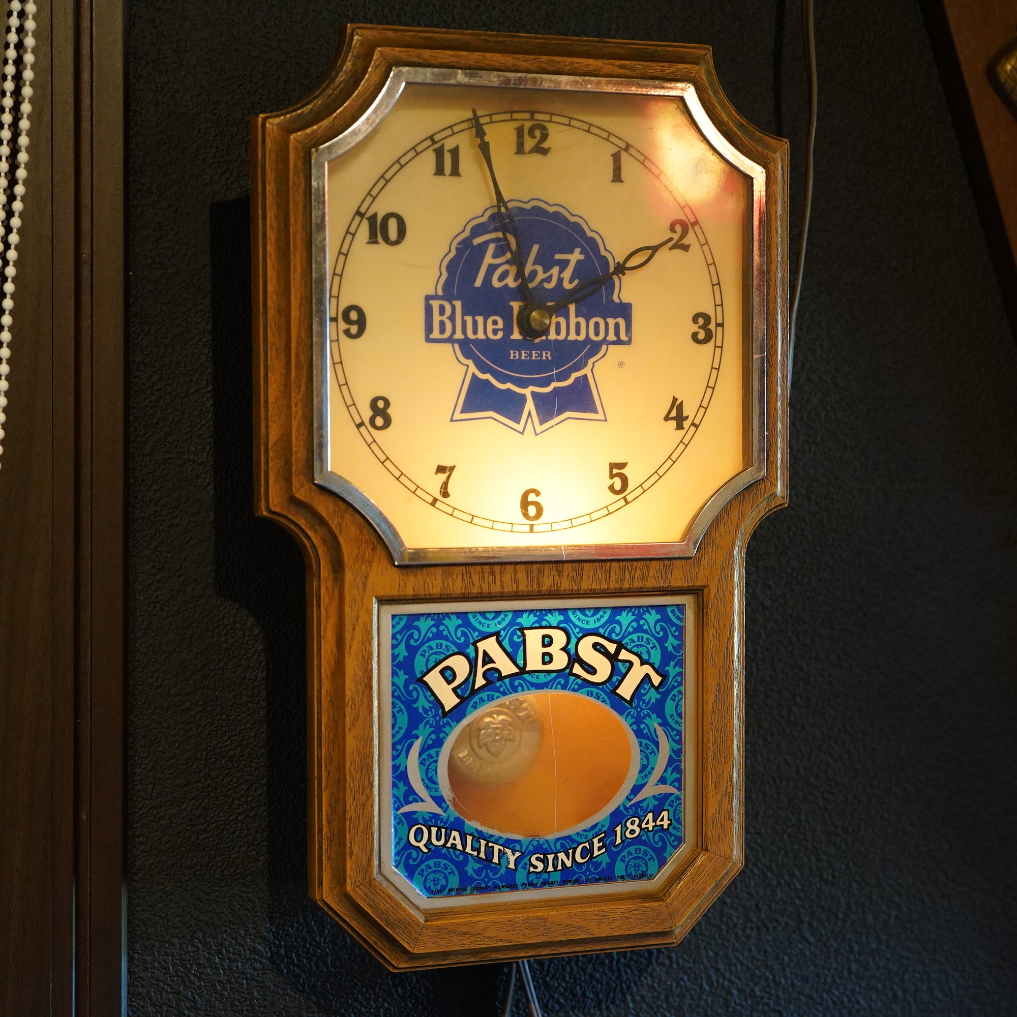 ビンテージ☆1970's /パブストブルーリボン/ライト付・振り子掛け時計