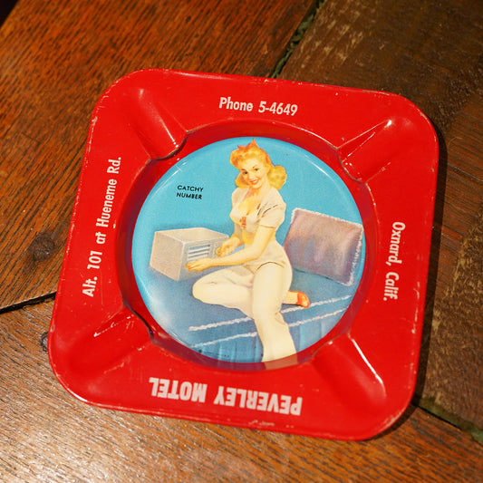 1950's ピンナップガール アドバタイジング アッシュトレイ