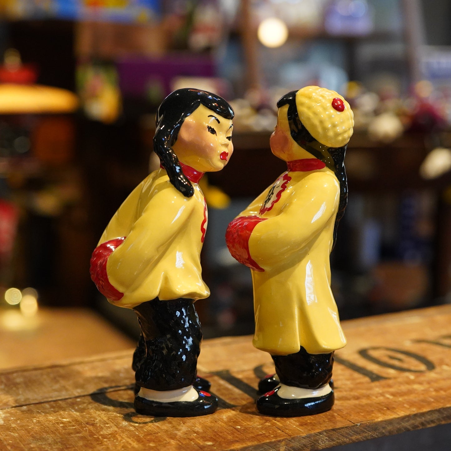 1950's Ceramic Arts Studio Mop-Pi and Smi-Li フィギュリン