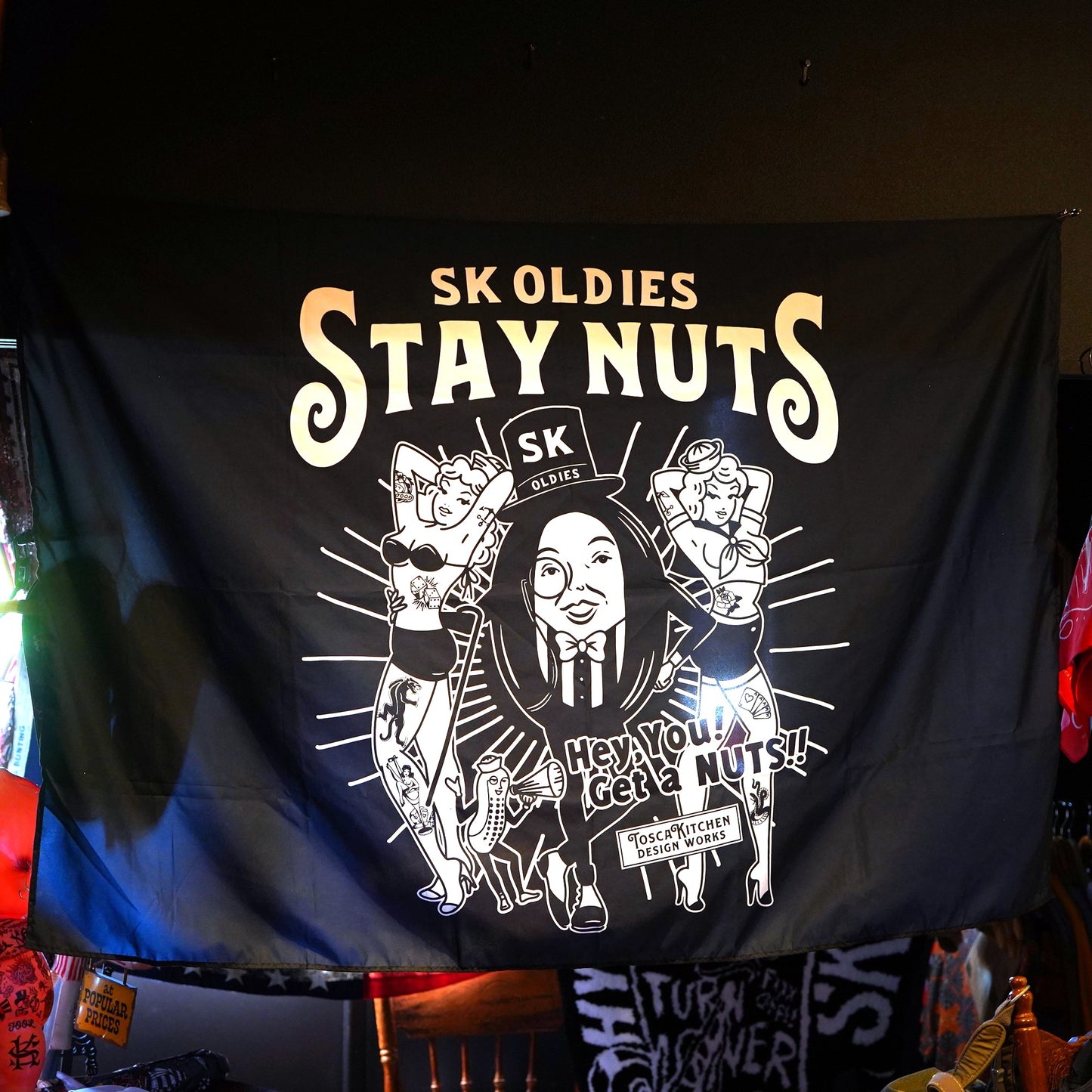 SK OLDIES タペストリー "STAY NUTS"