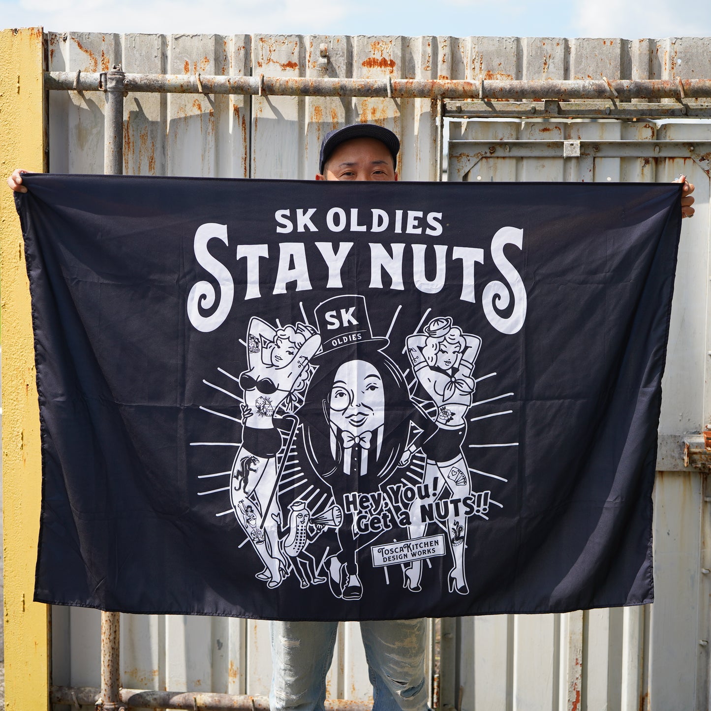 SK OLDIES タペストリー "STAY NUTS"