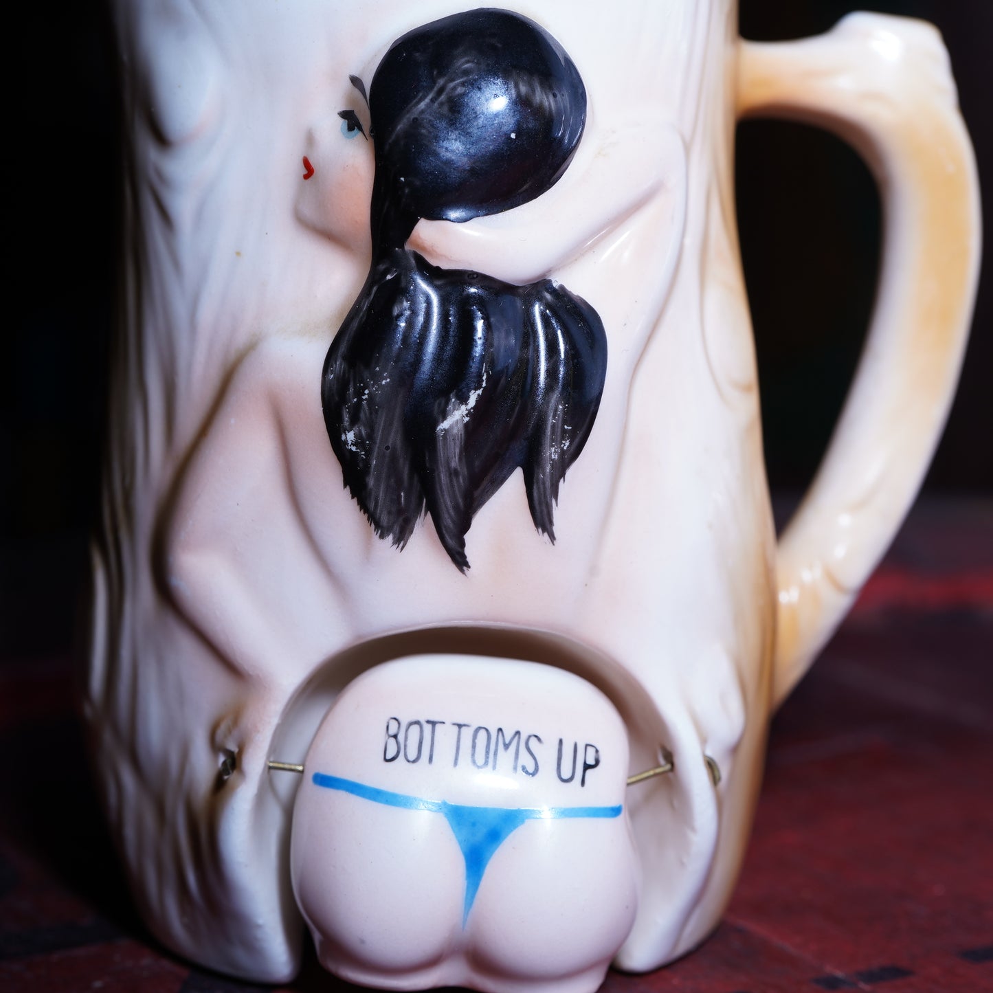 1950～60's ピンナップガール マグカップ  "BOTTOMS UP"