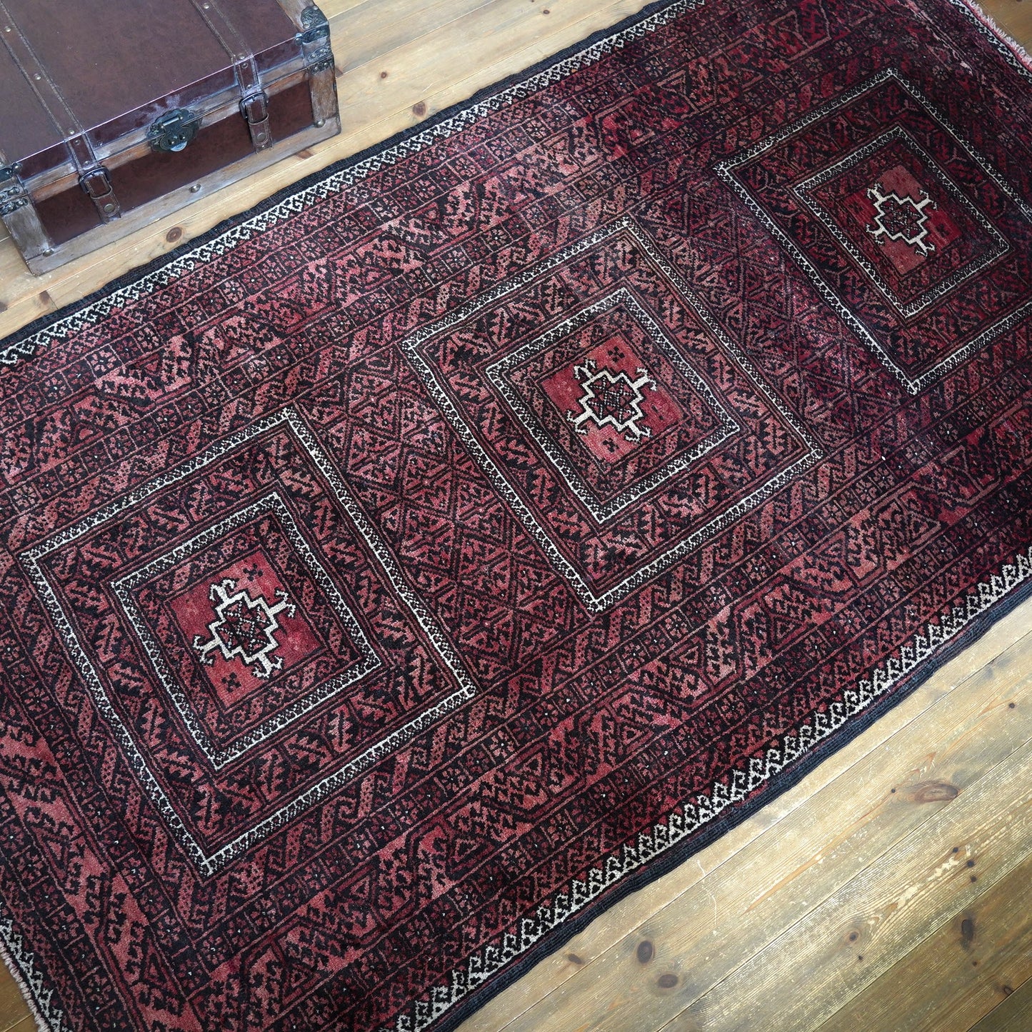 1970's Vintage トライバルラグ BALUCH 207×118 (529)