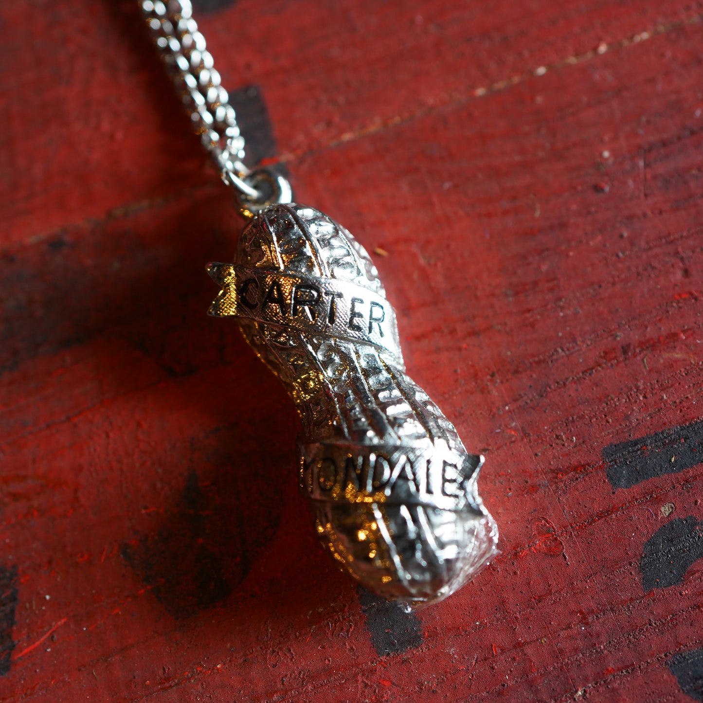 1970's ジミーカーター　ピーナッツネックレス