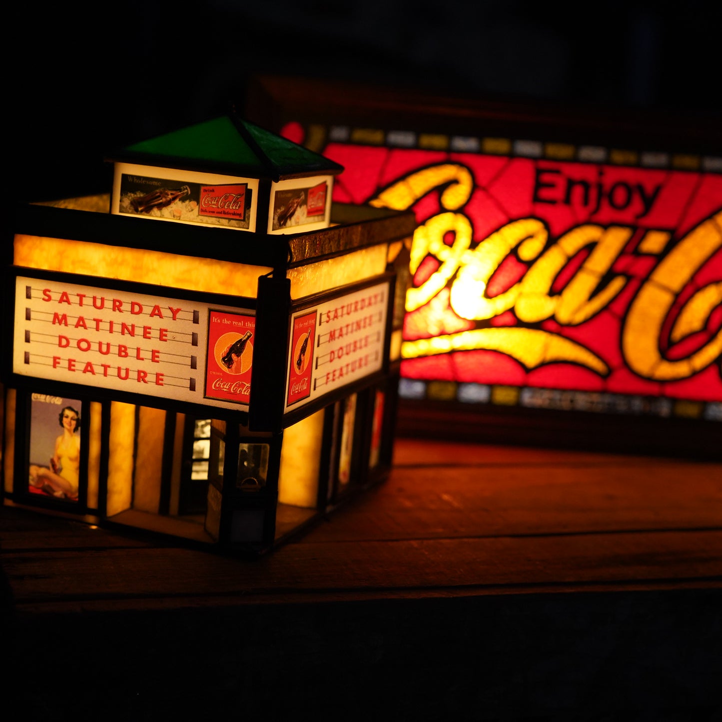1990's Coca-Cola Franklin Mint社製 ジオラマステンドグラスライト