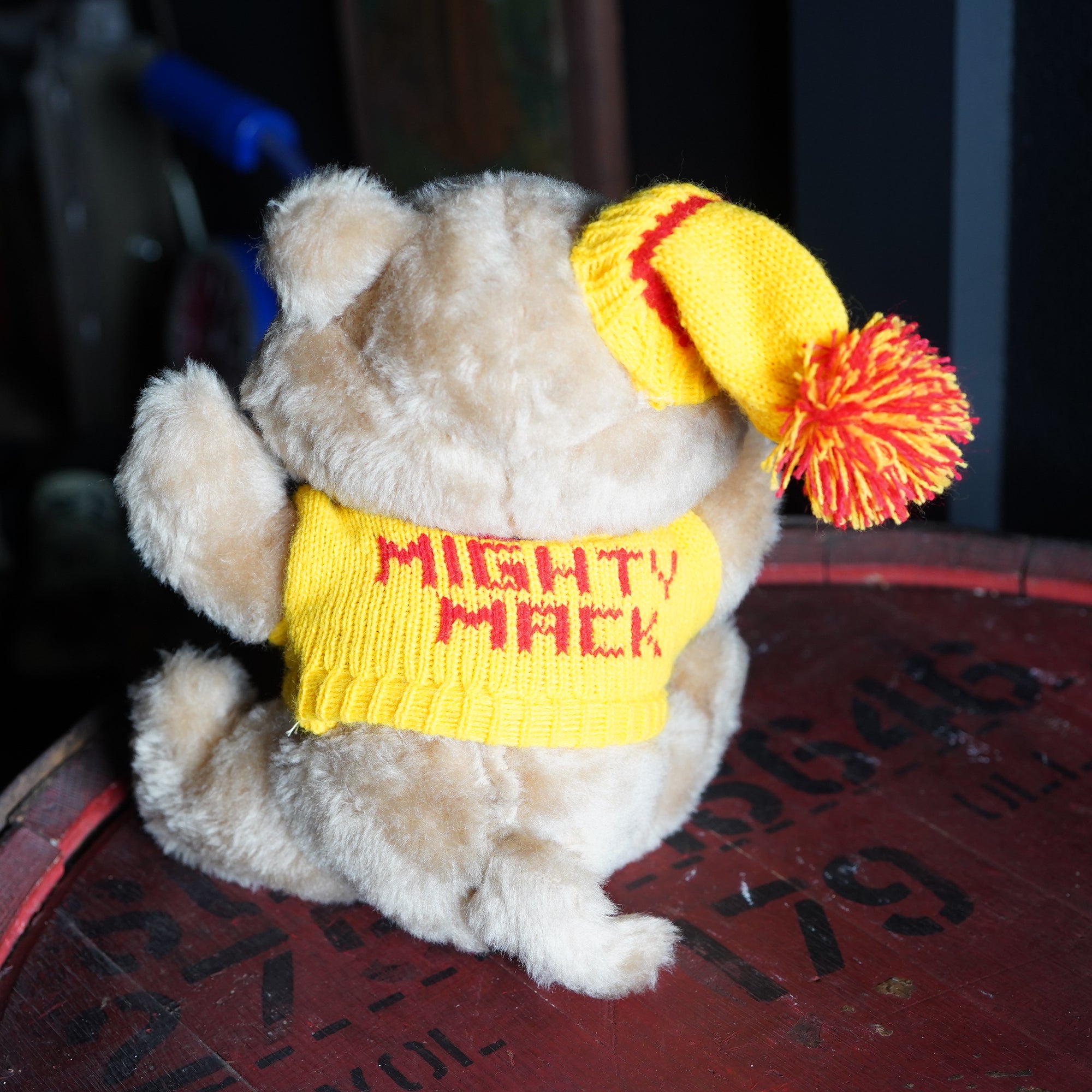 1970's Mack Truck Bulldog Plush Toy ぬいぐるみ – SK OLDIES