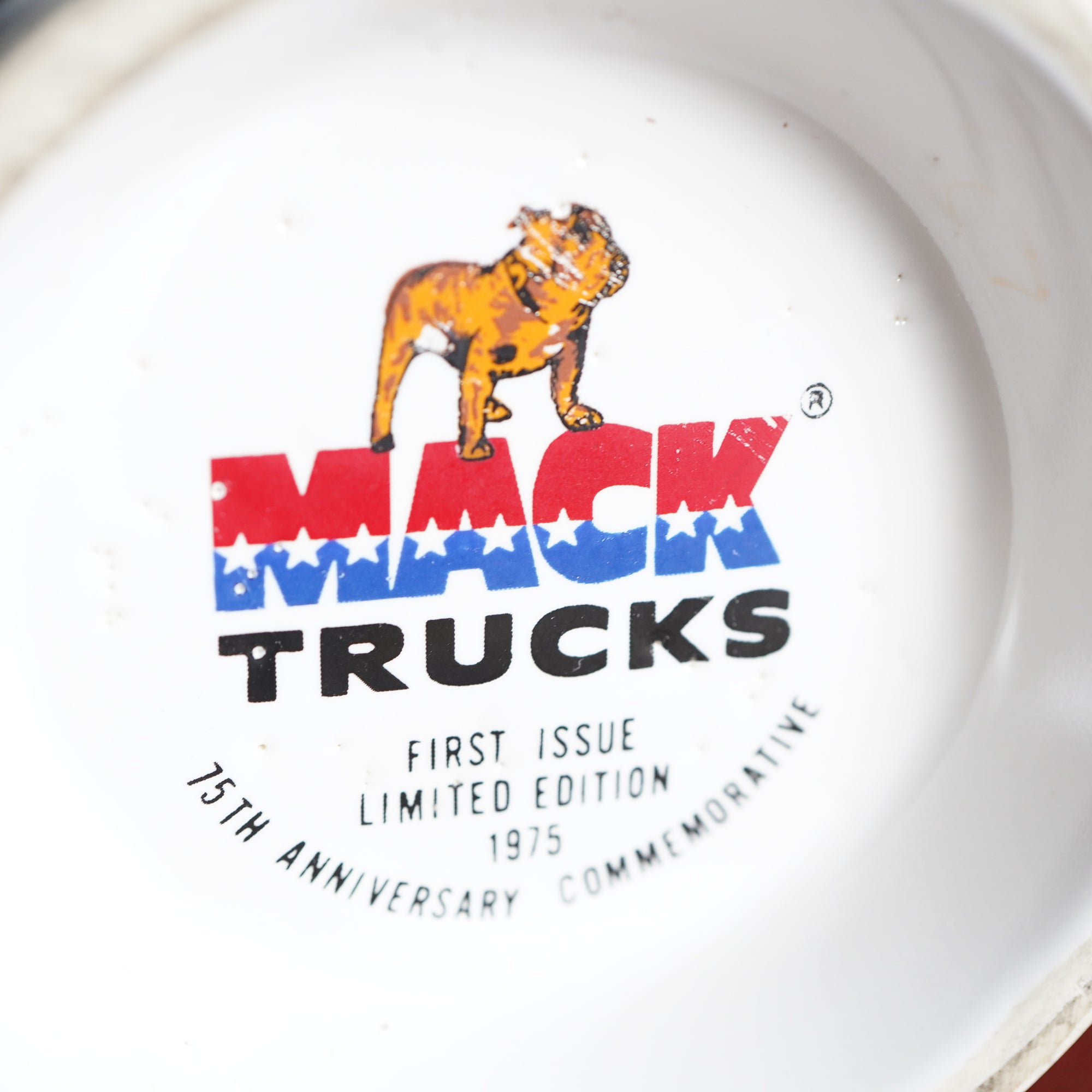 1975年製 MACK TRUCKS デキャンタ – SK OLDIES