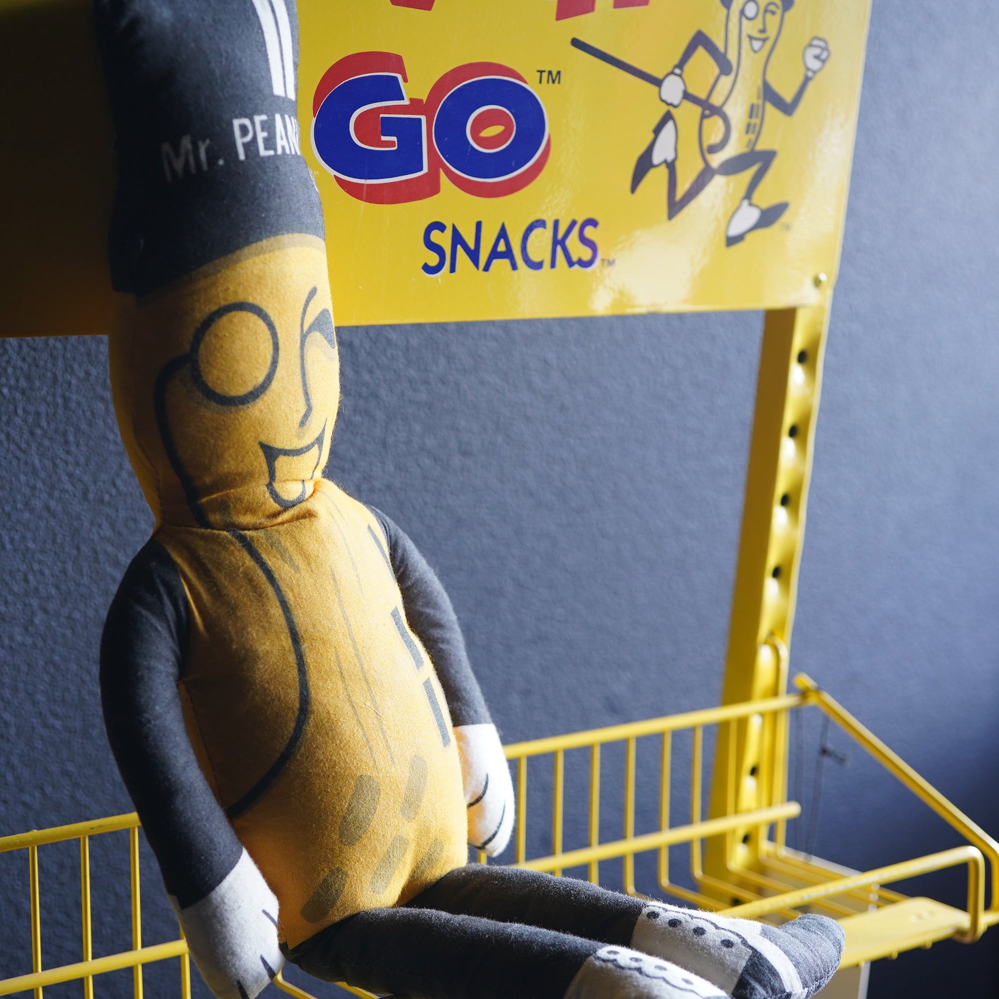 1970's Mr.Peanut ピロードール – SK OLDIES