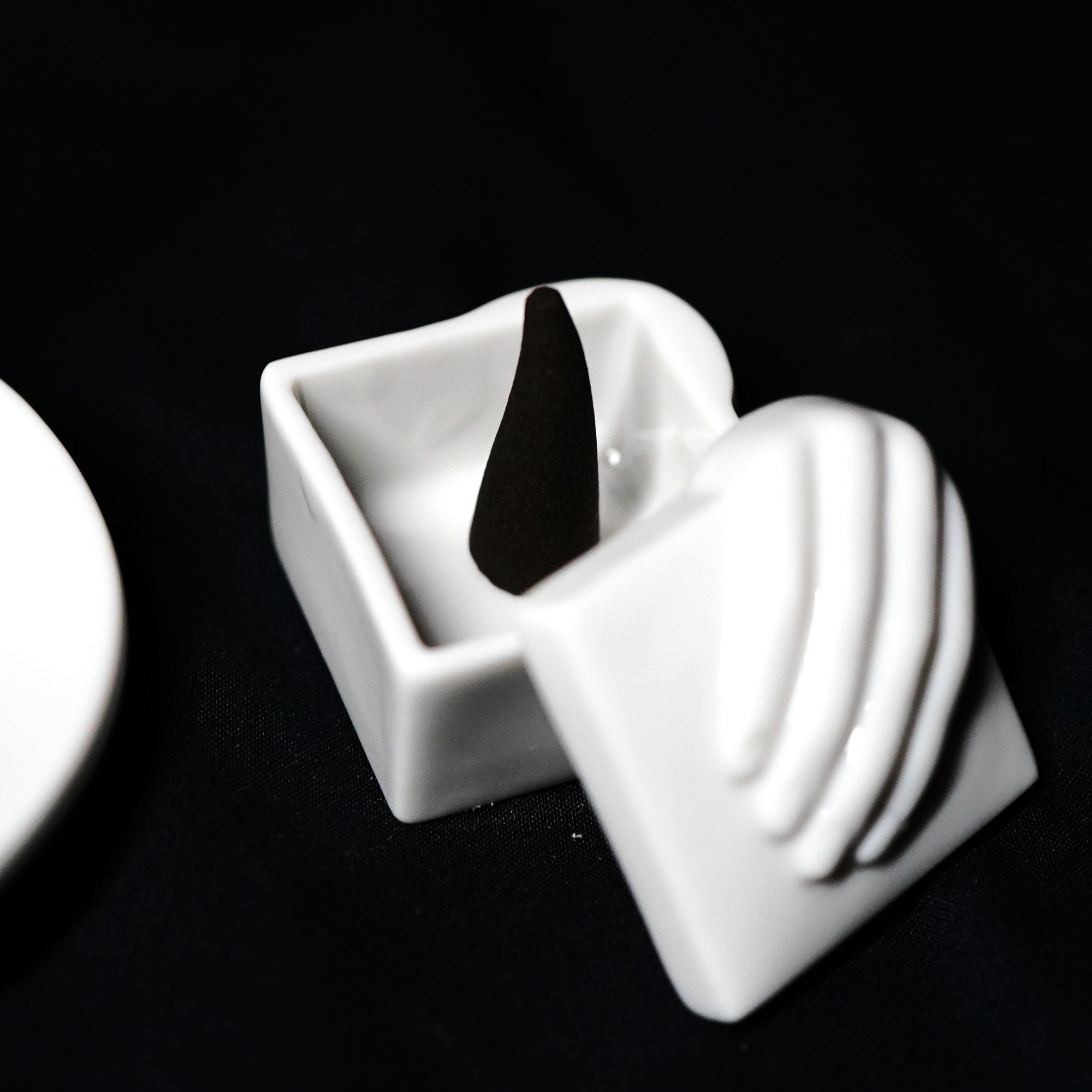 CIXEUR × SK OLDIES DEVIL'S HARVEST Incense Holder 