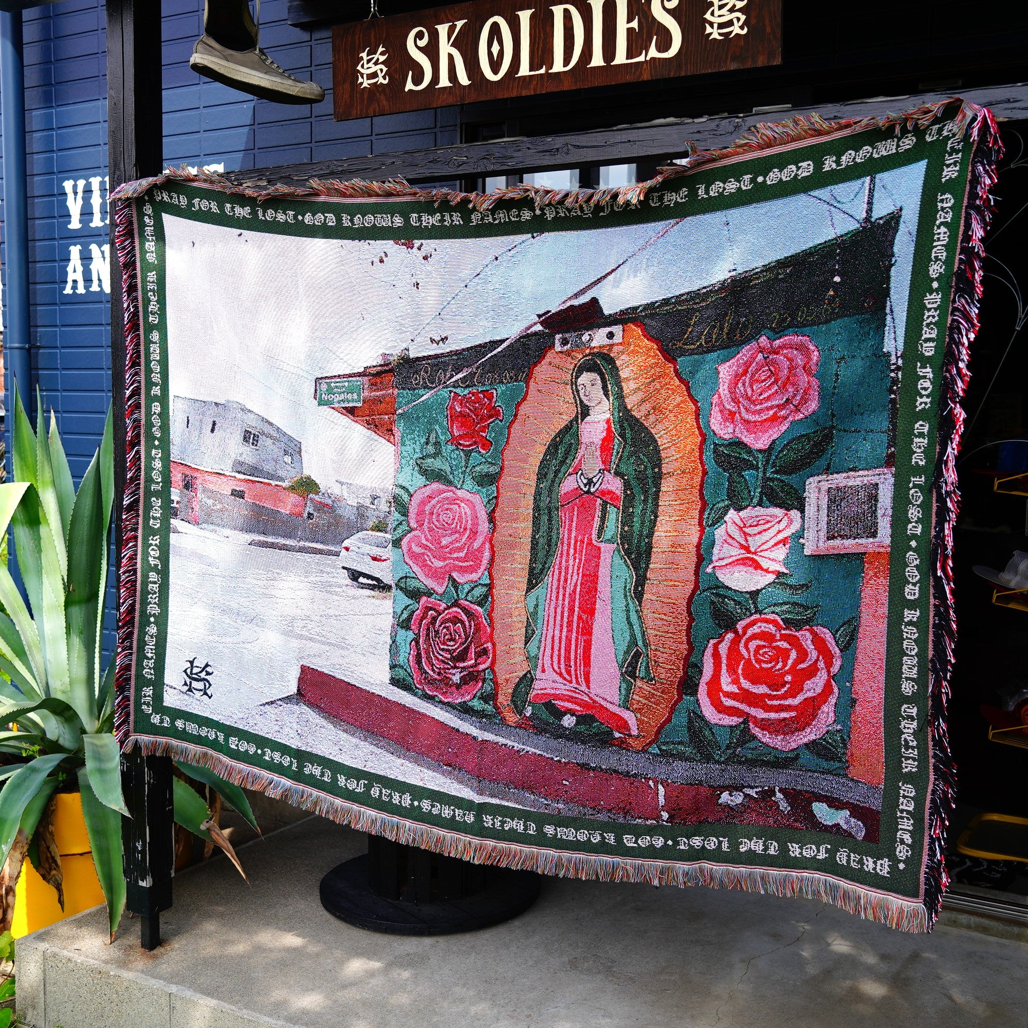 SK OLDIES WOVEN RUG 