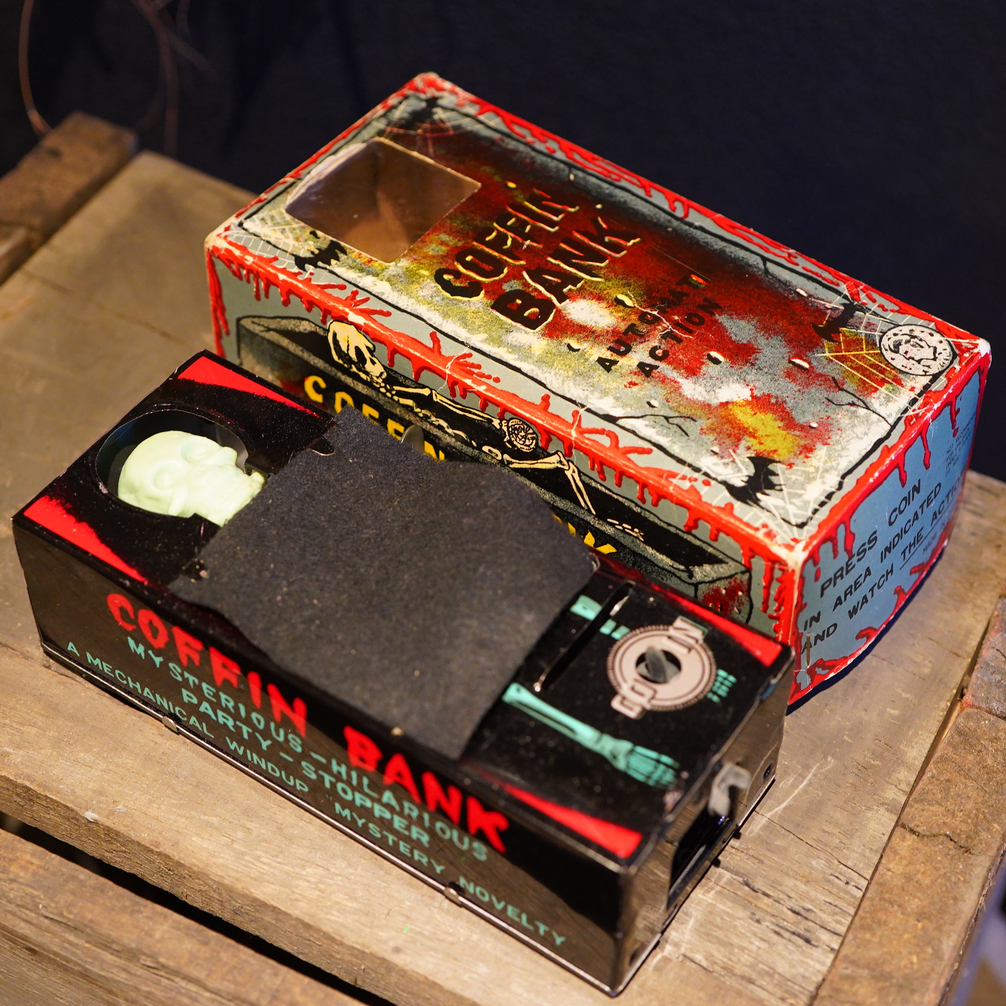 Tirelire mécanique vintage Coffin Bank Made in Japan Yone cercueil Tirelire mécanique vintage Coffin Bank Made in Japan Yone cercueil