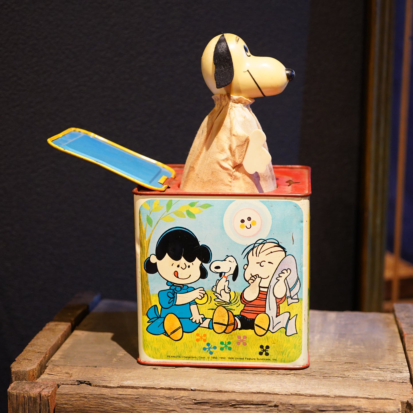 1960's Snoopy MATTEL社 Snoopy in the music box